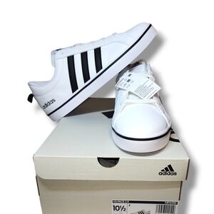 Brand New Adidas VS Pace 2.0 HP6010 Men's Skateboard Sneakers White Blue Bottoms